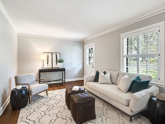 4th image of 3605 Oakley Ave