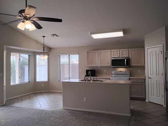 3rd image of 4775 W Topeka Dr