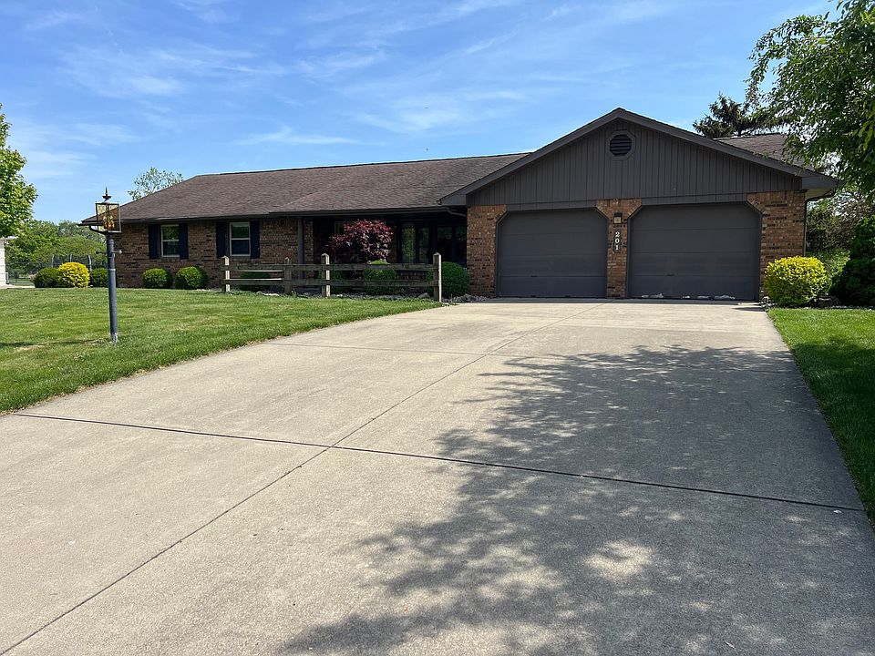 1st image of 201 W Chipaway Dr