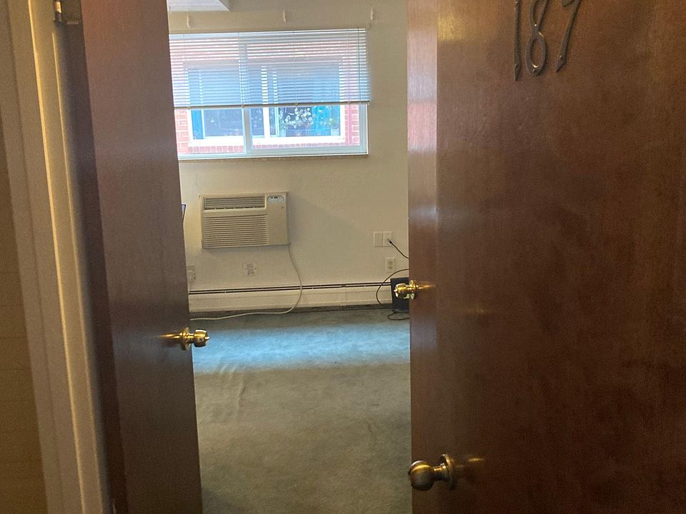 2nd image of 314 W Prospect Rd APT 187