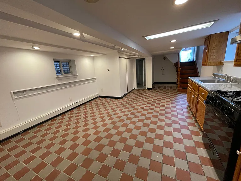 2909 Saint Theresa Ave #BASEMENT — Photo 1
