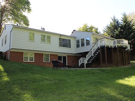2nd image of 5222 Grinnell St