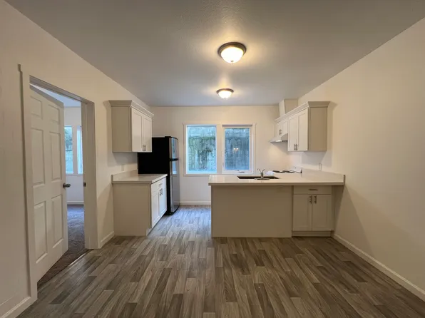 212 E Wishkah St, Aberdeen, WA