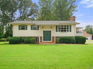 7075 Little Mountain Rd, Sherrills Ford, NC 28673