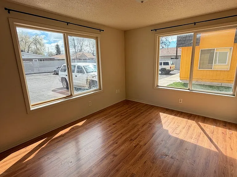 2124 Arthur St #15 — Photo 3