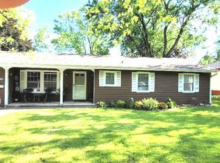 226 W Hillcrest Dr, Dekalb, IL 60115