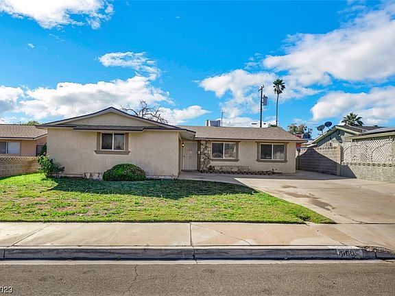 2nd image of 5905 Apple Valley Ln