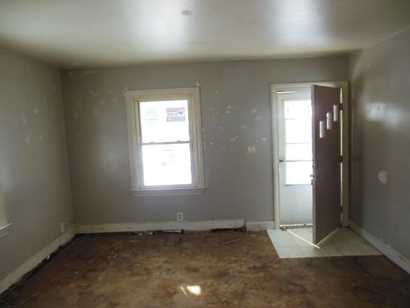 2nd image of 5445 Foster Ave