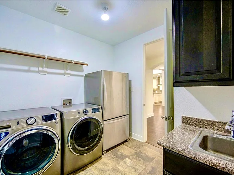 10702 Claythorne Ct — Photo 45