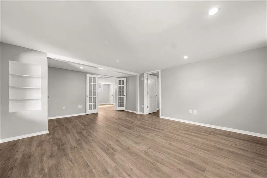 4 bed, 2.0 bath, 2722 sqft, $2,250 — Photo 3