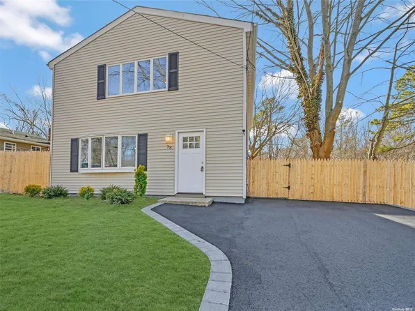 78 Stuyvesant Avenue, Mastic, NY 11950