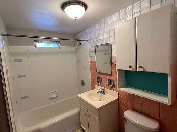 4th image of 305 S 11th Ave #1/2