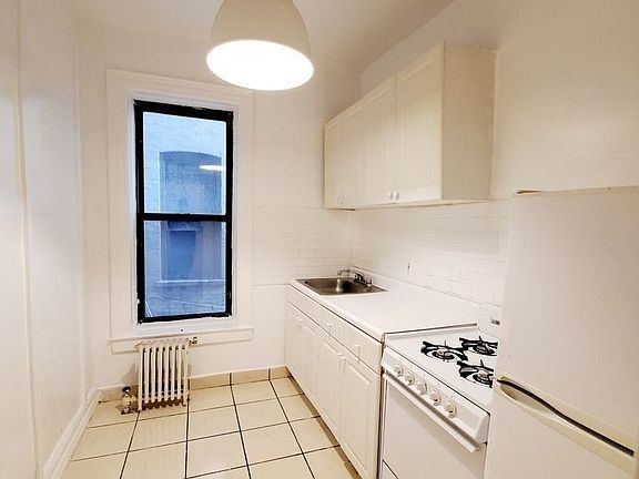 4th image of 4819 4th Ave Unit Ta2