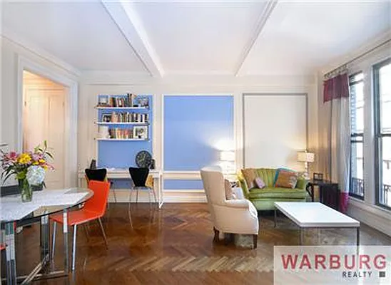 Sold by Warburg | media 13