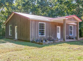 101 Indian Hills Rd, White Bluff, TN 37187
