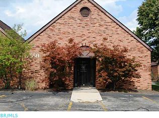 7550 Pingue Dr, Columbus, OH 43085