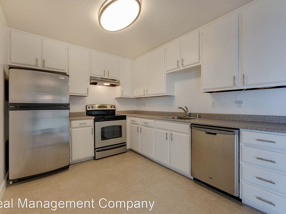 1st image of 545 Burnett Ave #105