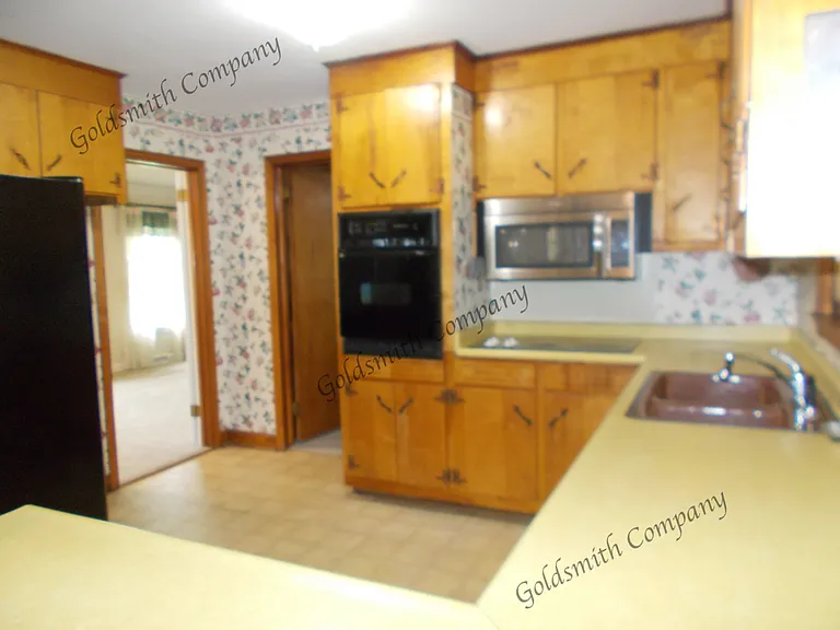 21 Northway Dr — Photo 2