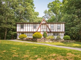 723 Pine Grove Rd, Wappingers Falls, NY 12590