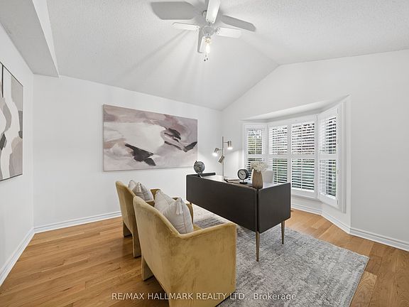 5th image of 353 Rouge Hill Ct