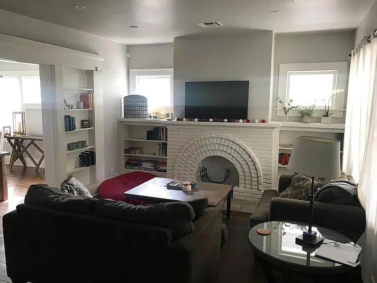 710 NW 24th St — Photo 5