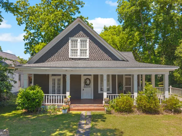 170 S McIntosh St, Elberton, GA 30635