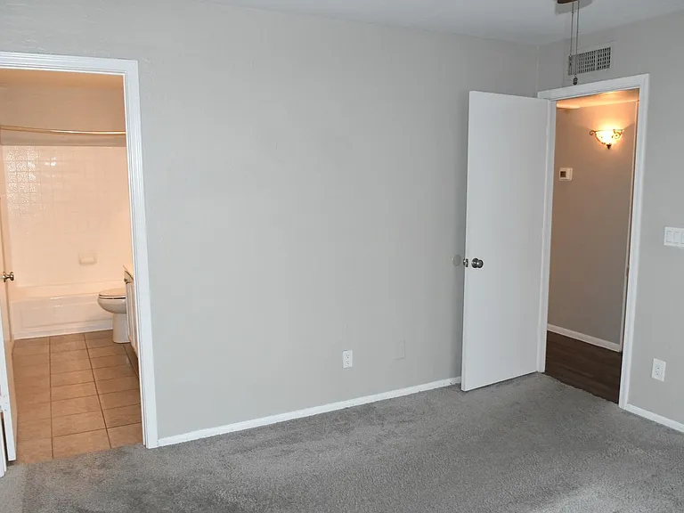 1111 W Summit Pl #76 — Photo 12