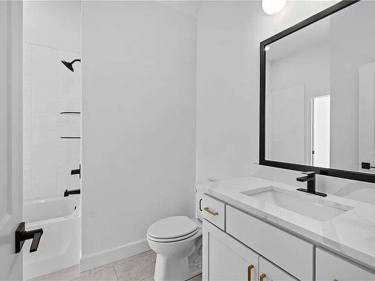 1810 Peacock Rd — Photo 19