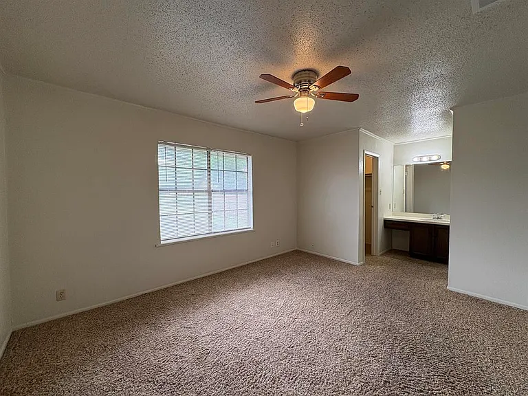 505A Phoenix Dr — Photo 10