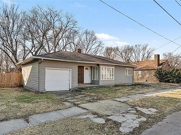 3rd image of 1132 Cooper St