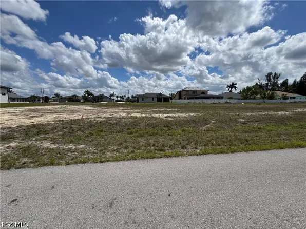 2717 NW 46th Ave, Cape Coral, FL 33993
