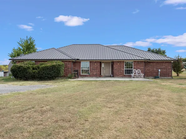5215 Ganzer Rd W, Krum, TX 76249