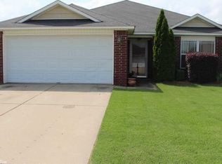 1007 Aster Dr, N Little Rock, AR 72117