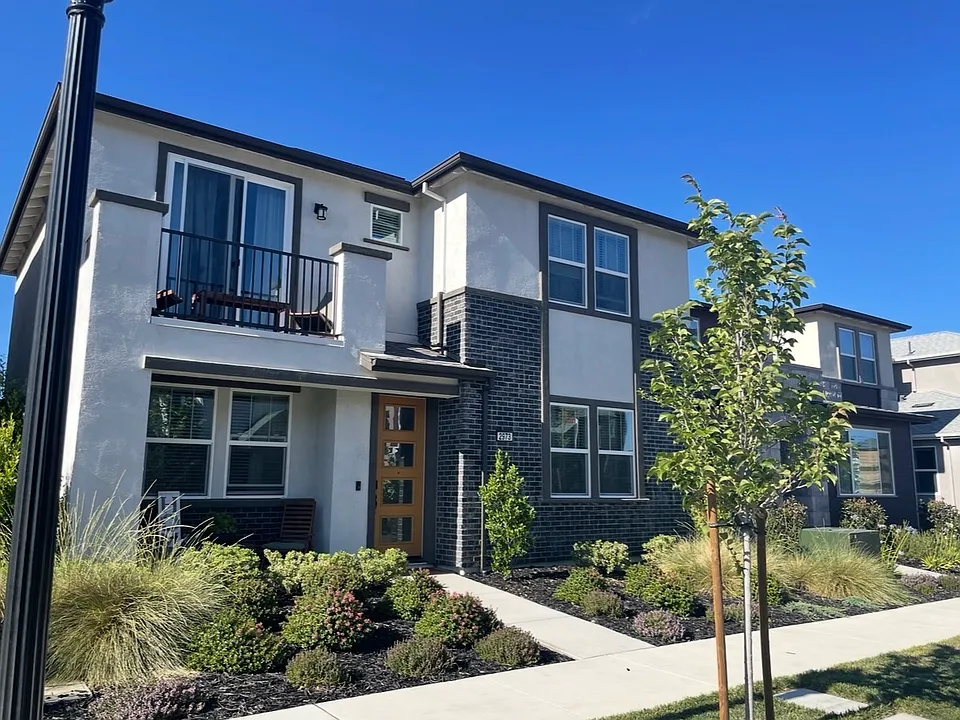 2973 Honey Opal Ave