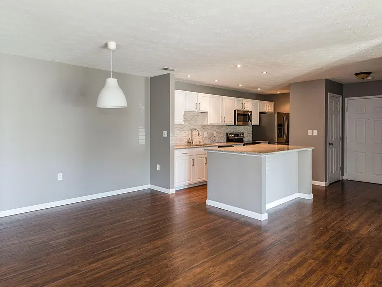 3048 Westminster Dr #101 — Photo 9