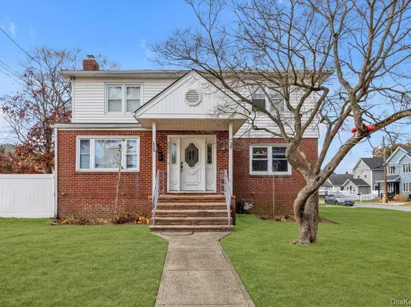 2492 Lefferts Place, Bellmore, NY 11710
