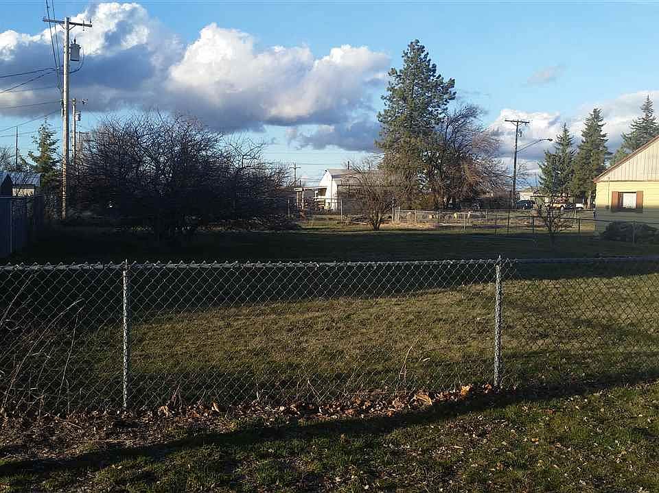 1st image of 13226 W 8th Ave