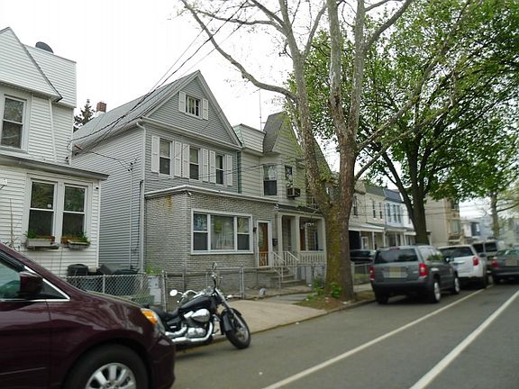 3rd image of 43 Williams Ave