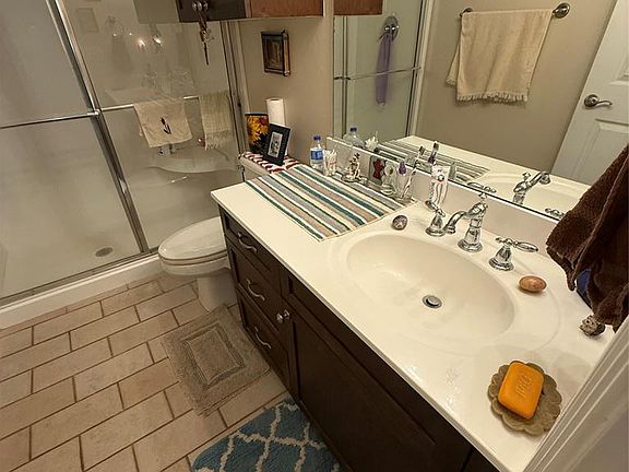 3rd image of 502 Pool Ln