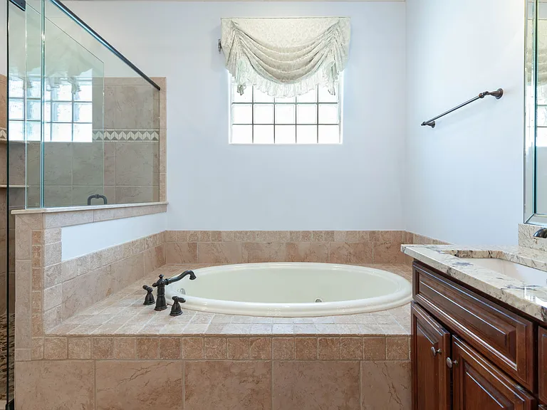 262 Yacht Harbor Dr — Photo 30