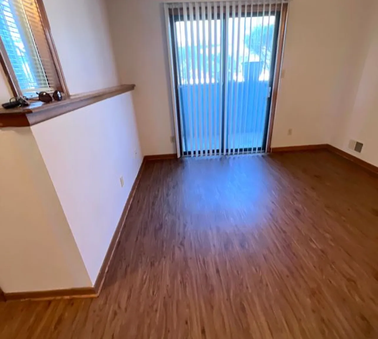 2 bed, 985 sqft, $1,199 — Photo 2