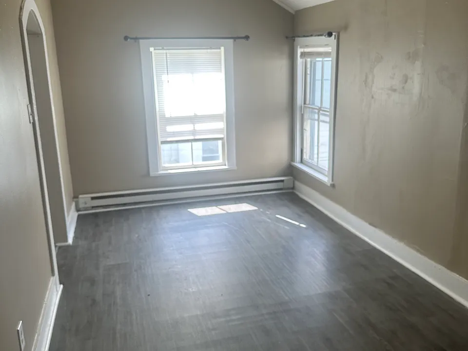 12-14 N Water St #4