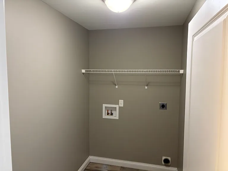 434 Honeysuckle Creek Dr — Photo 6