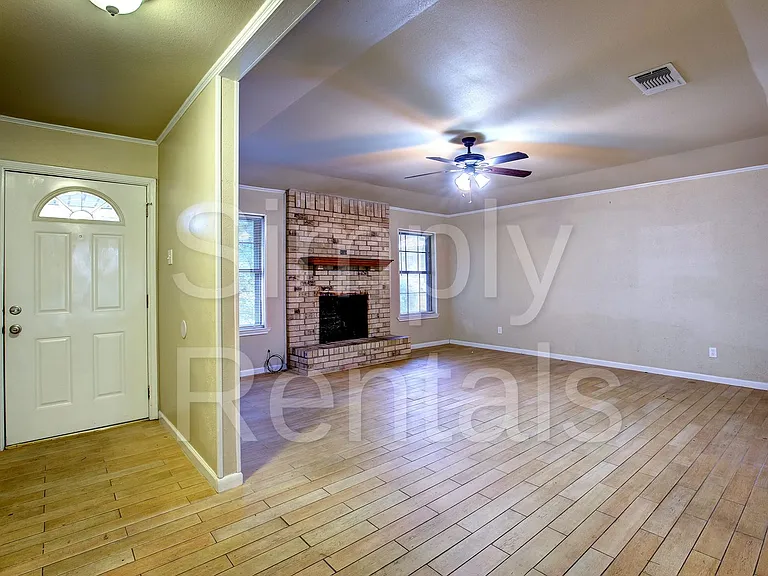 6716 Sayle St — Photo 4