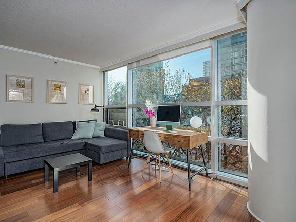 4th image of 1050 Burrard St #503