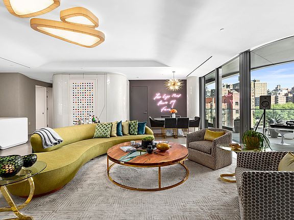 3rd image of 520 W 28th St #19