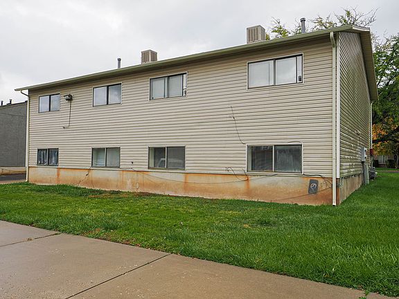 2nd image of 1425 W 1650th St N