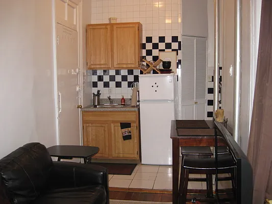 Rented by J Misrahi Realty Corp | media 28
