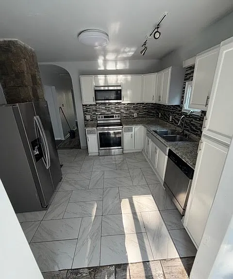 2931 Askew Ave — Photo 5