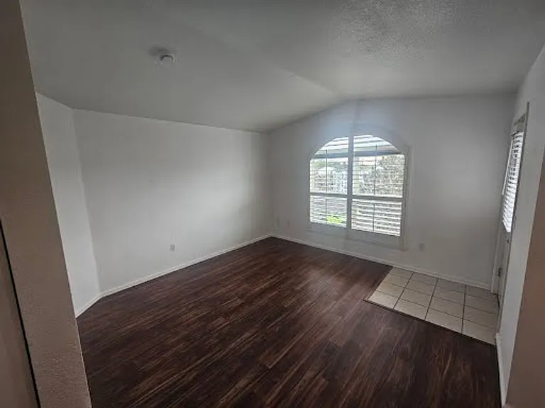 1662 S Deframe St #C7 — Photo 4